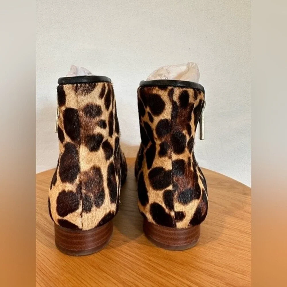 NWOB ** Louise et Cie Lo-Yasmin Leopard Cow Hair Boot 5.5M